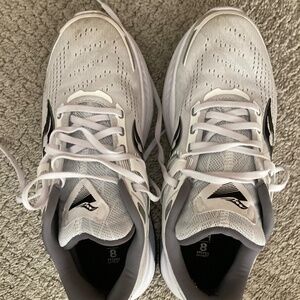 Saucony Guide 16 running shoes
